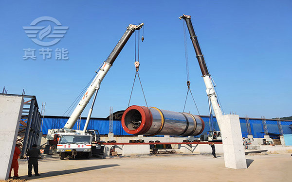 不銹鋼污泥烘干機(jī)吊裝 不銹鋼污泥烘干機(jī)吊裝