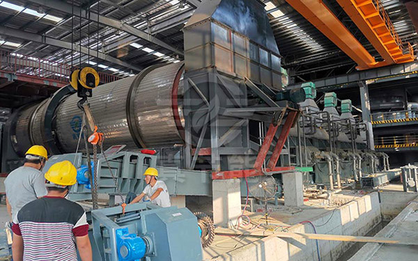 污泥干燥設(shè)備現(xiàn)場 污泥干燥設(shè)備現(xiàn)場