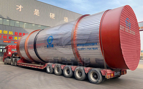 三筒化工污泥干燥設(shè)備運(yùn)輸中 三筒化工污泥干燥設(shè)備運(yùn)輸中